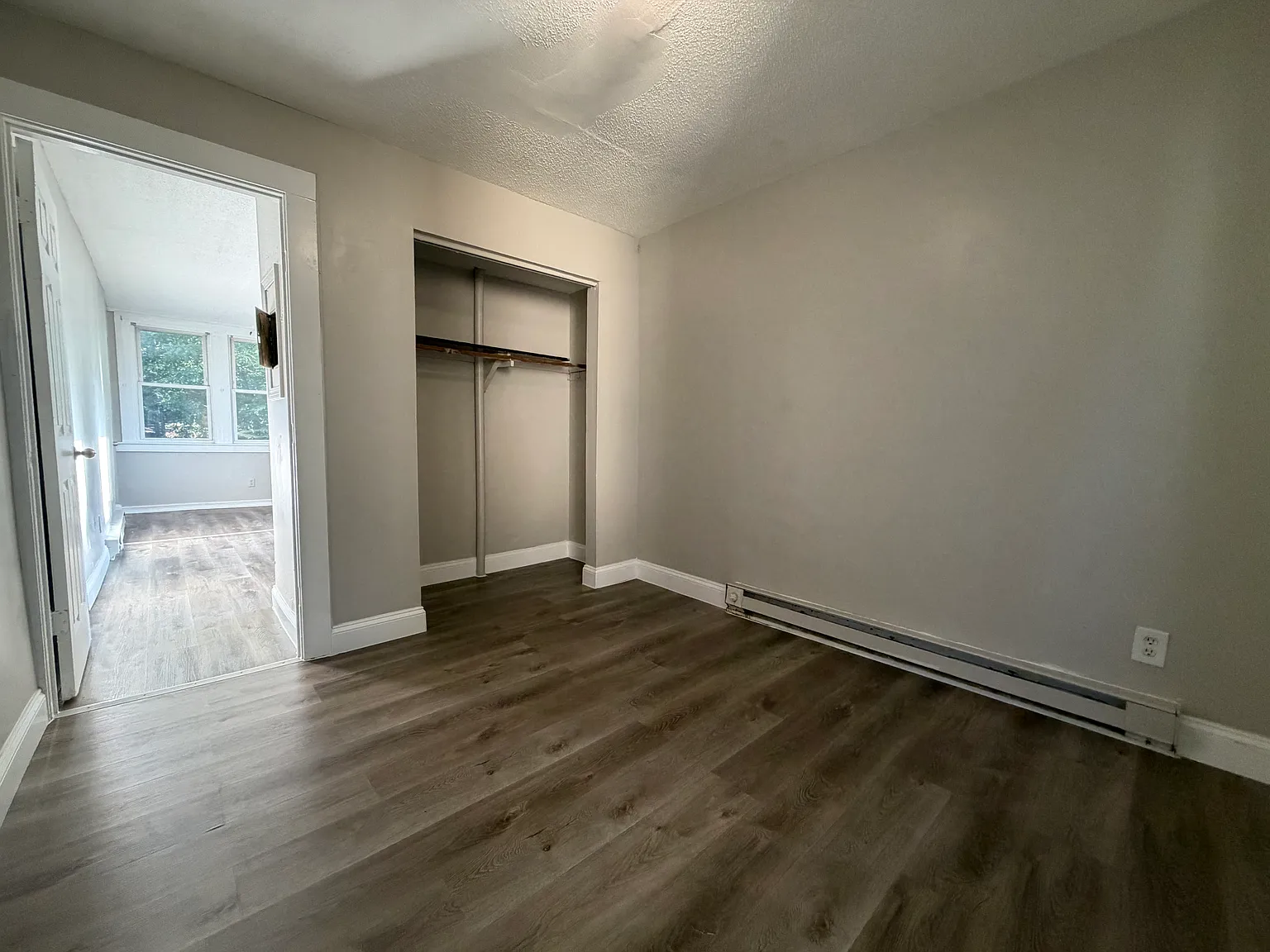 1 bed, 500 sqft, $1,095 — Photo 4