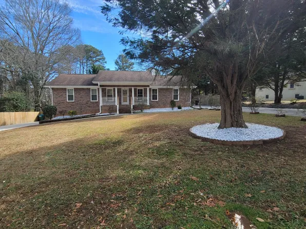5612 Williams Rd, Norcross, GA 30093