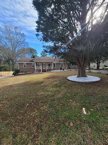 5612 Williams Rd Photo 1