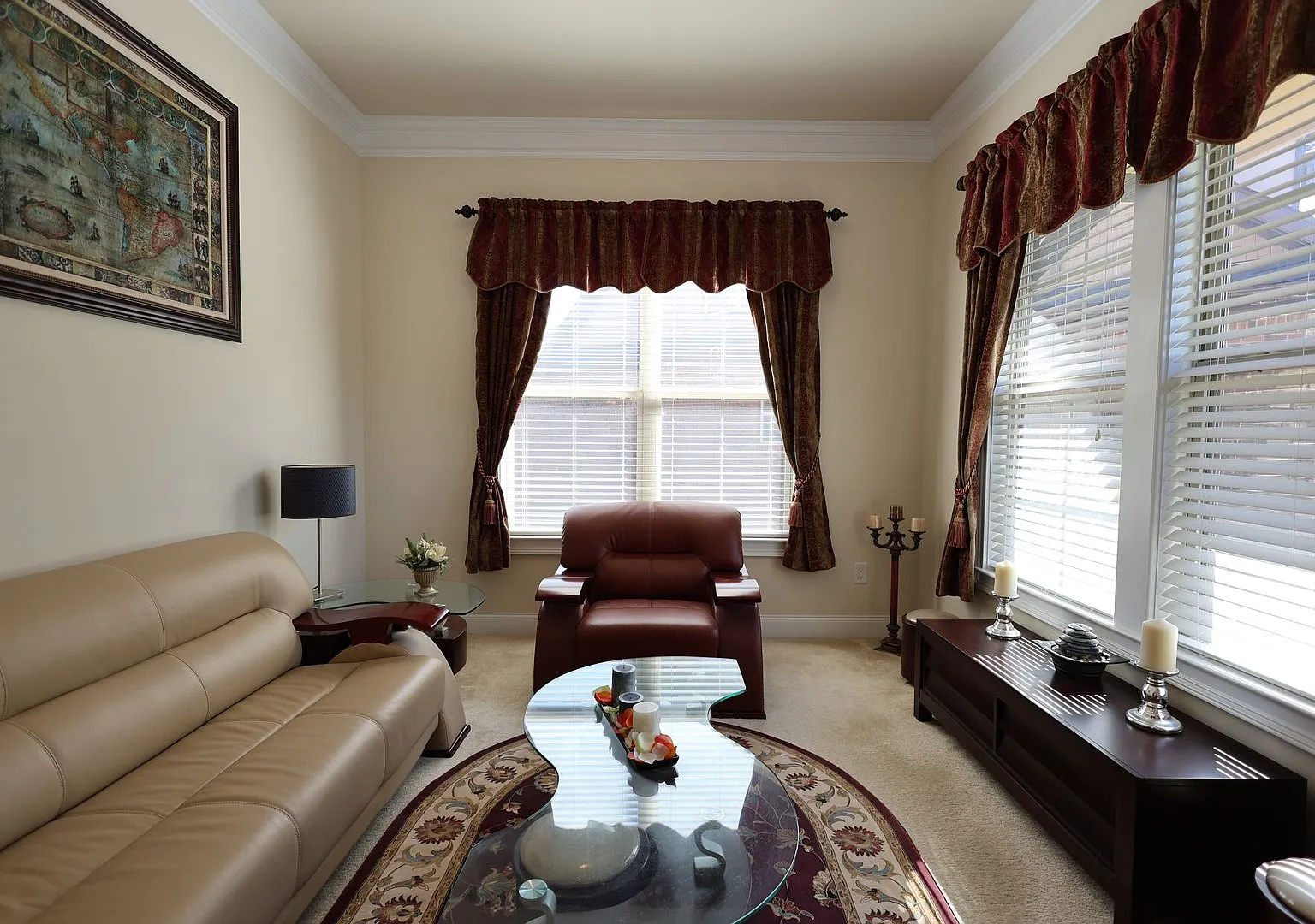 Spacious Johns Creek Home for Family Retreat and Entertainment — Photo 3