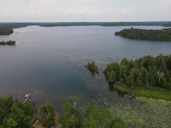 3rd image of 50511 Evergreen Point Rd