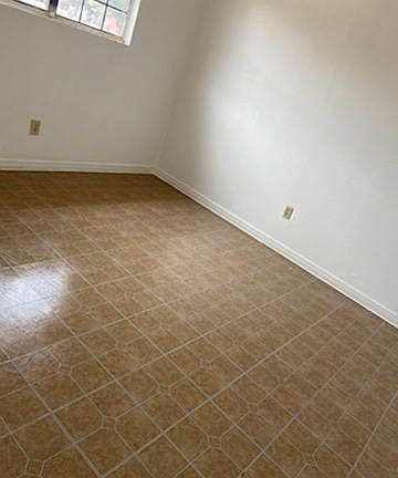 4th image of 1217 S Maddox Ave #22