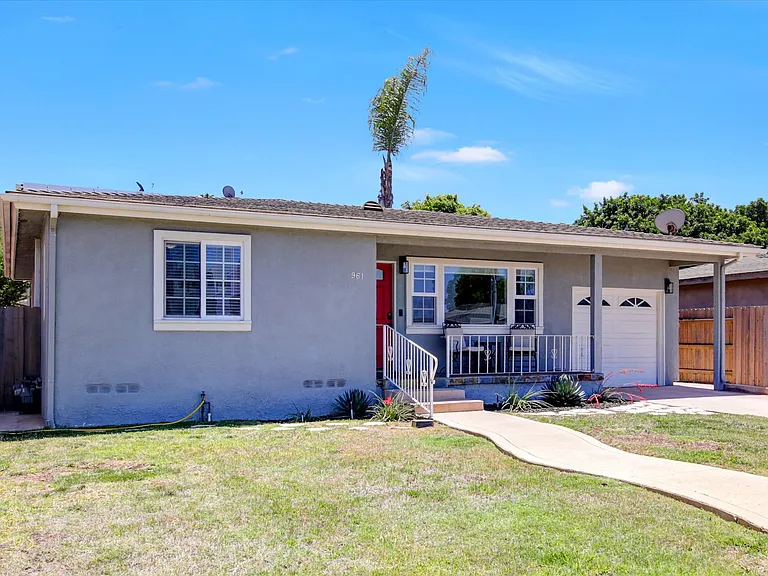 961 Florence St — Photo 25