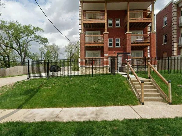1414 E 30th St, Kansas City, MO 64109