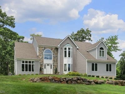 989 Tullo Farm Rd, Bridgewater, NJ, 08807