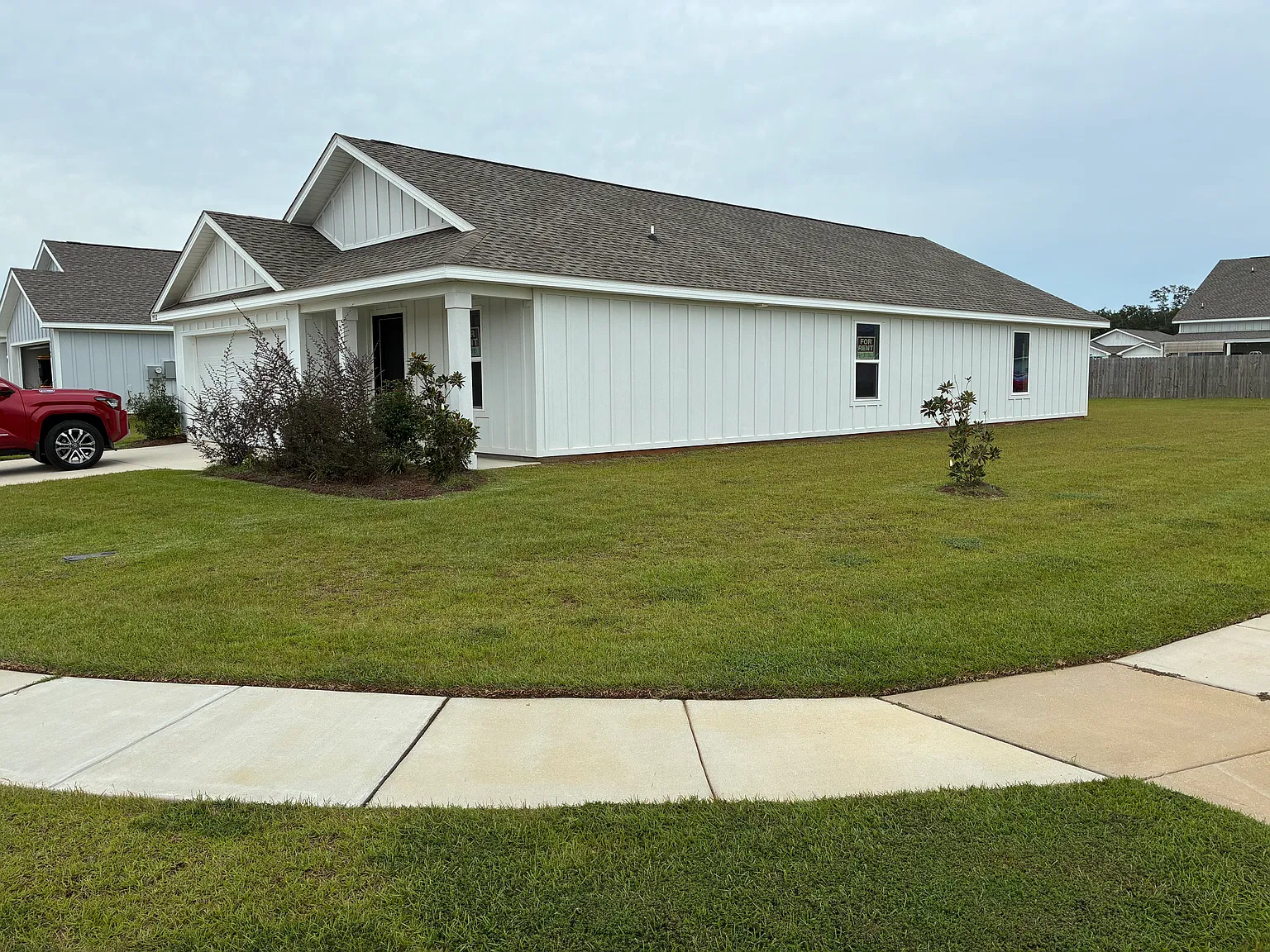 4 bed, 2000 sqft, $2,200 — Photo 1