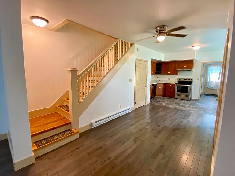 215 Green St #217 — Photo 3