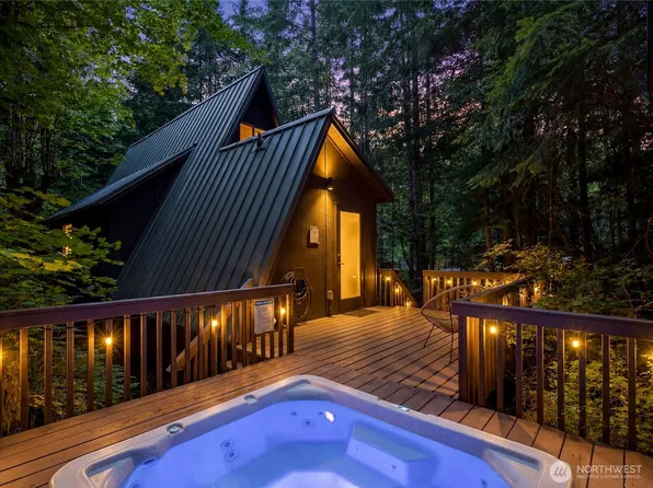 11857 Tye River Road NE, Skykomish, WA 98288