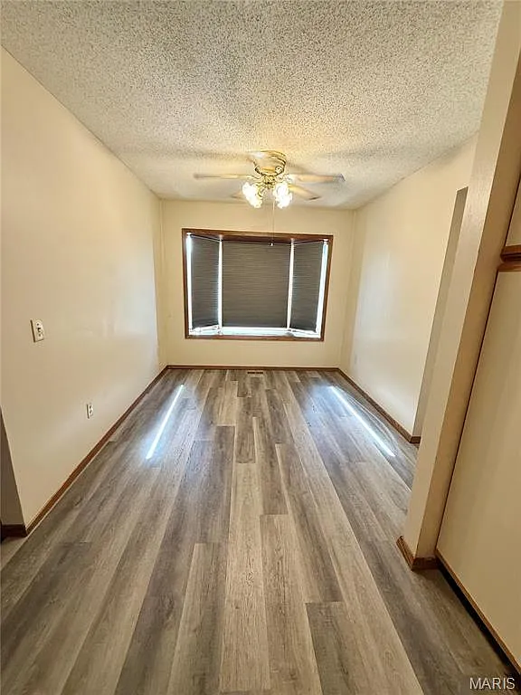 3 bed, 3.0 bath, 1800 sqft, $2,000 — Photo 4