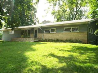 1526 S 94th St, Omaha, NE 68124