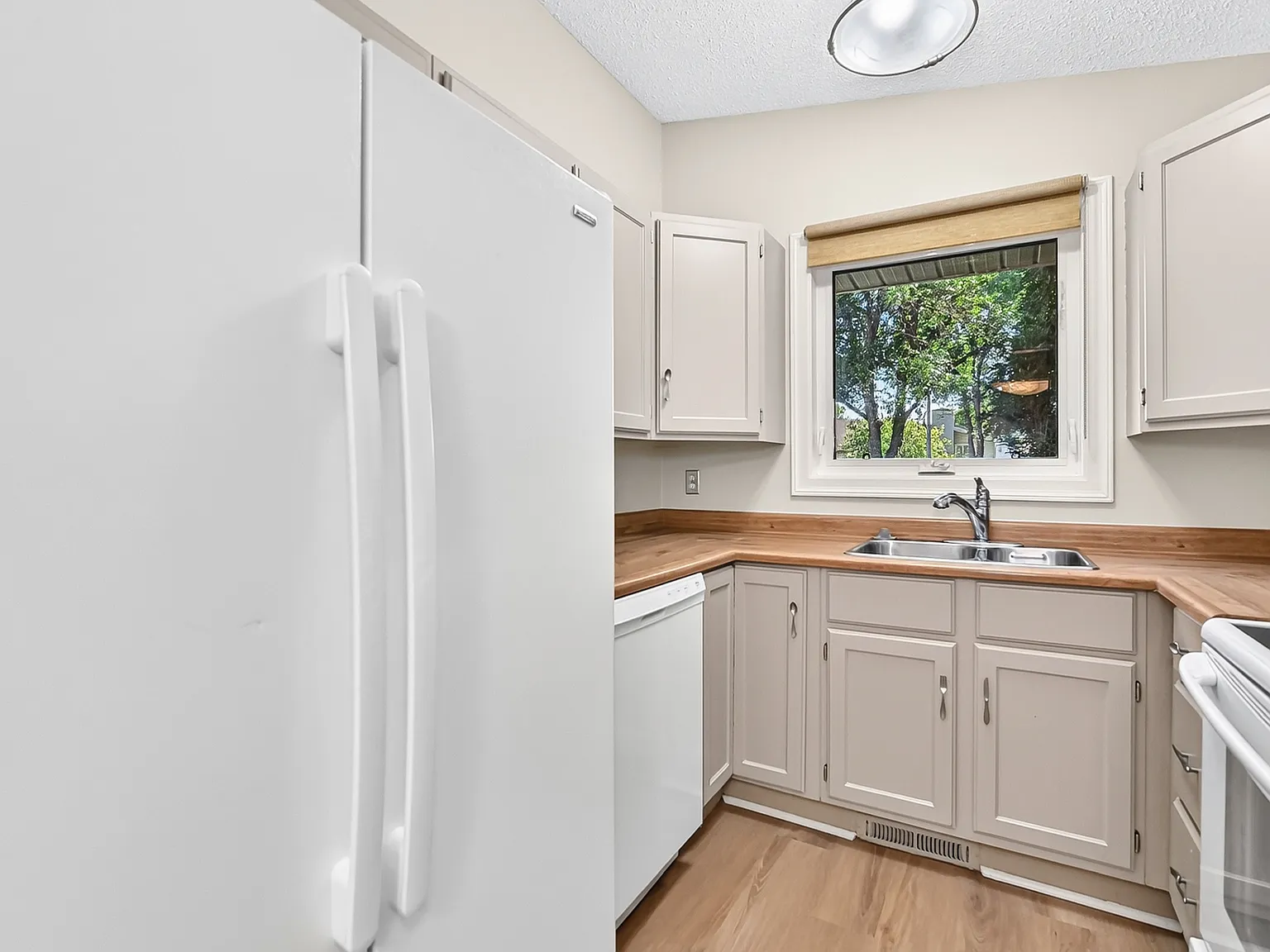 226 Devonshire Drive - 1 — Photo 1