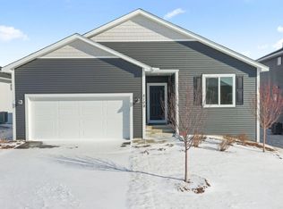 2109 Westpointe Dr, Hastings, MN 55033