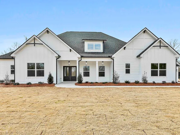 162 Atlantica Dr #32, Newnan, GA 30263