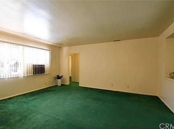 5th image of 646 Doane Ave