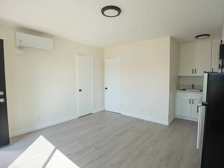 825 W 167th St #1 — Photo 4