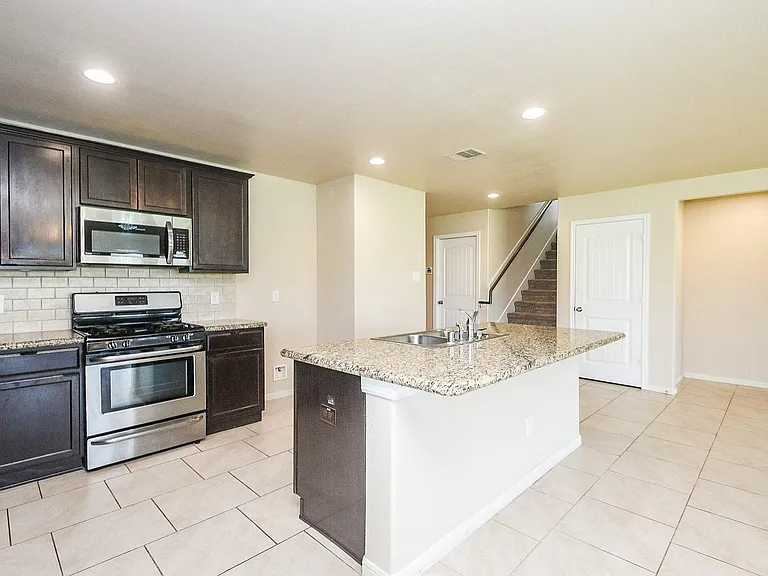 29251 Jacobs River Dr — Photo 6