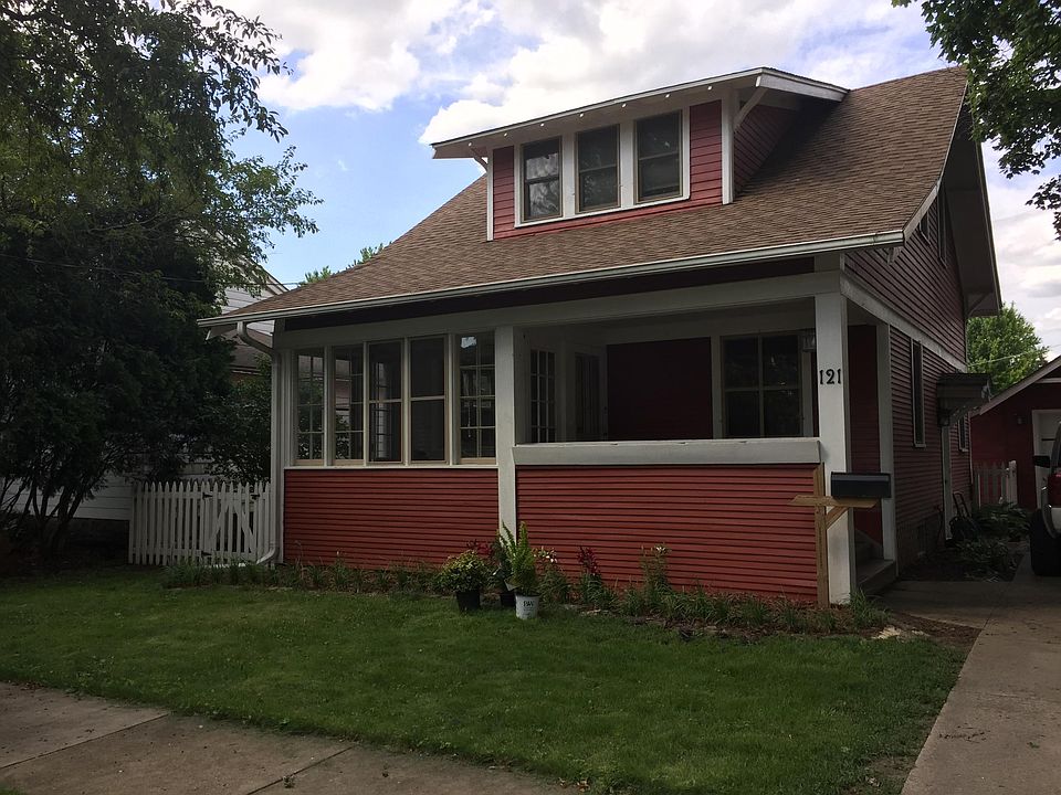 1st image of 121 W Roosevelt St