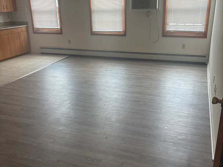 251 Main St #1 — Photo 1