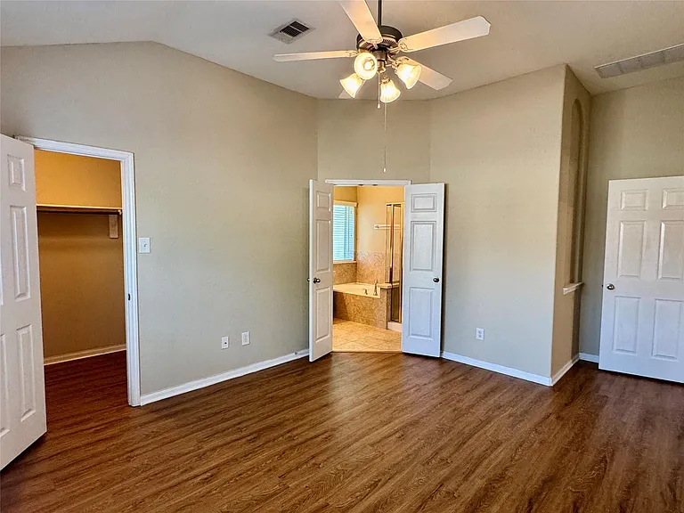 2303 Corry Crest Cir — Photo 11