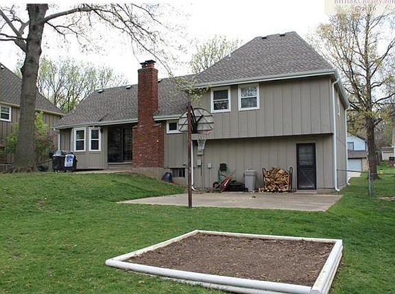 2nd image of 7801 Long St