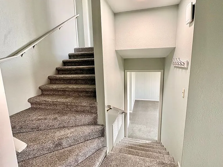 1175 E Elm Ave — Photo 10