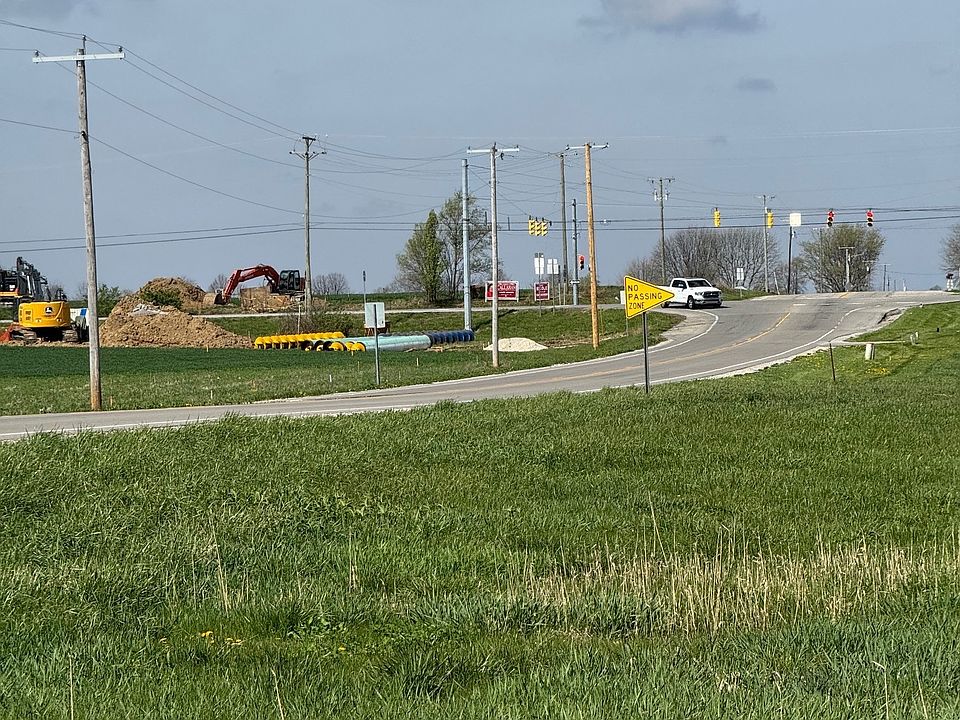 1st image of 800 E North