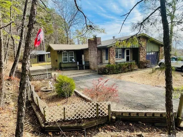 304 East St, Dardanelle, AR 72834