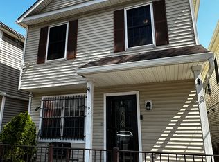 194 Dwight St #1, Jersey City, NJ 07305