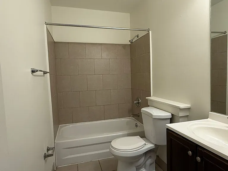 1414-16 Walnut St — Photo 12