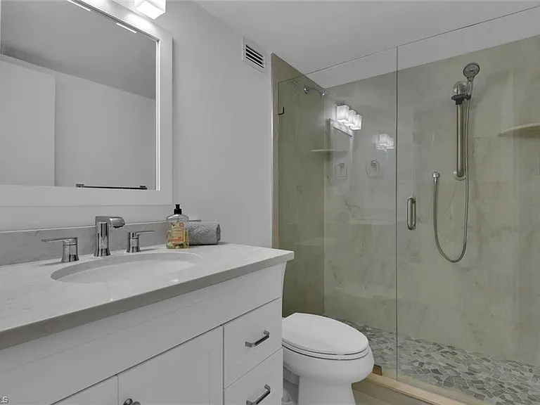 1300 Gulf Shore Blvd N #205 — Photo 16