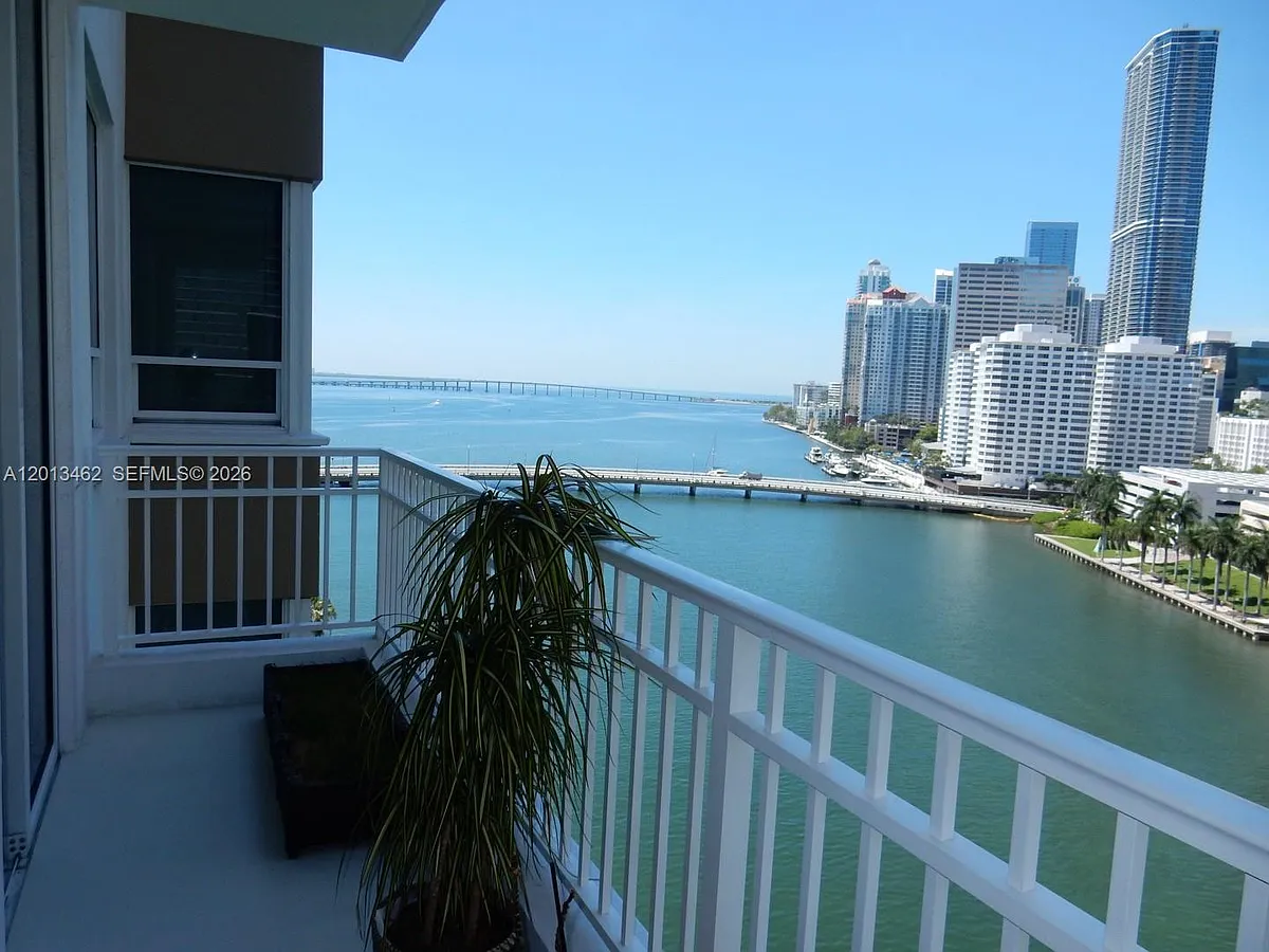Building Photo - 801 Brickell Key Blvd #1102