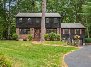 30 Brewer Ln, Reading, MA 01867