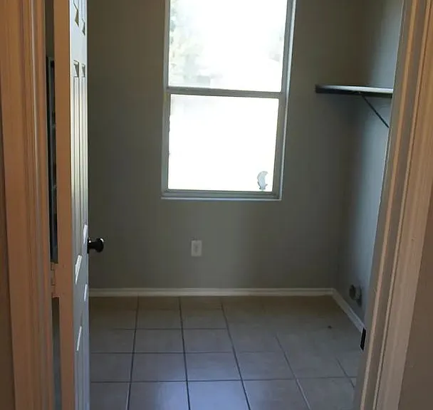 2021 W Grove Ln — Photo 18