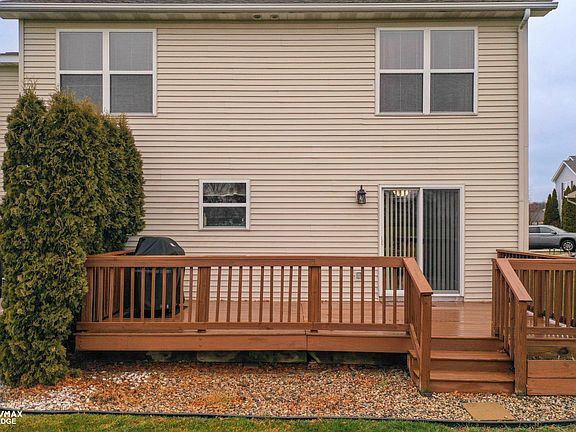 4th image of 11118 Alexandria Ln