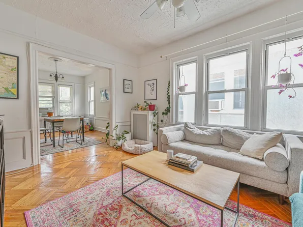 210 62nd Street image 10 of 22