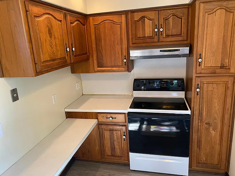 1438 Glenview Rd #UPPER — Photo 7