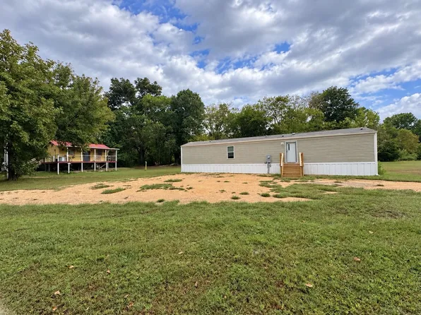 231 Dogwood Ln, Linden, TN 37096