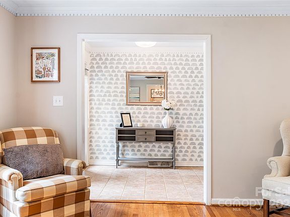 4th image of 6718 Summerlin Pl