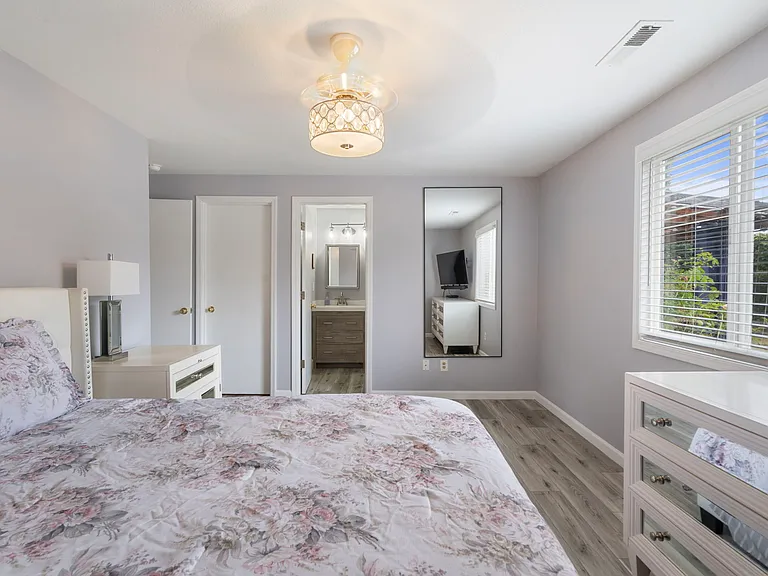4307 NE 161st Ave — Photo 10
