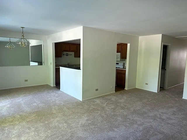 380 Heather Ct #2B — Photo 7