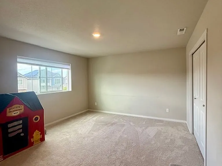 20639 Rolen Ave — Photo 16