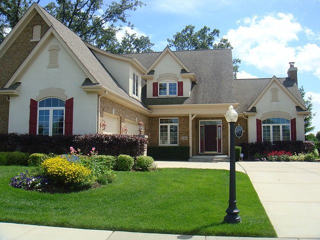1st image of 13494 Cambridge Dr
