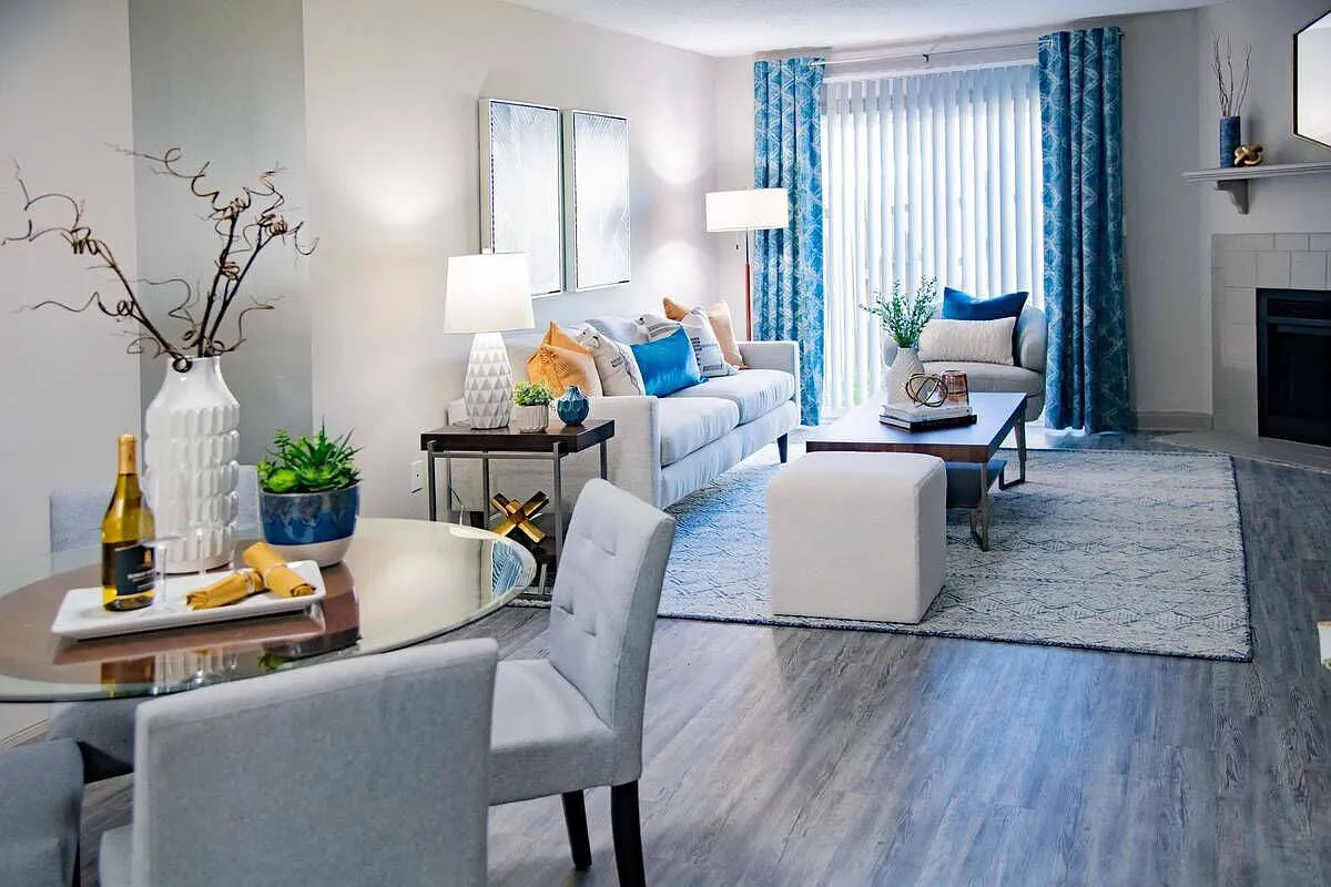 Ventana Townhomes — Photo 3