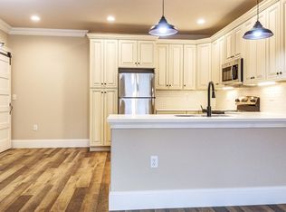 44 Patriots Way APT 304, Sidney, ME 04330