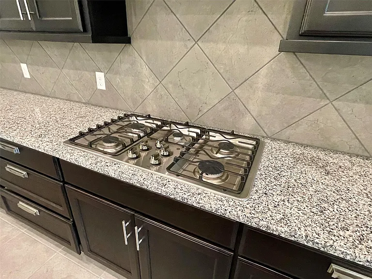 689 Cape Capri Dr — Photo 23