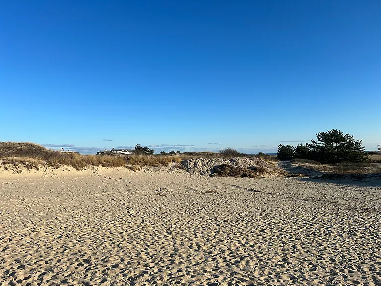 Bank street beach quarter mile walk