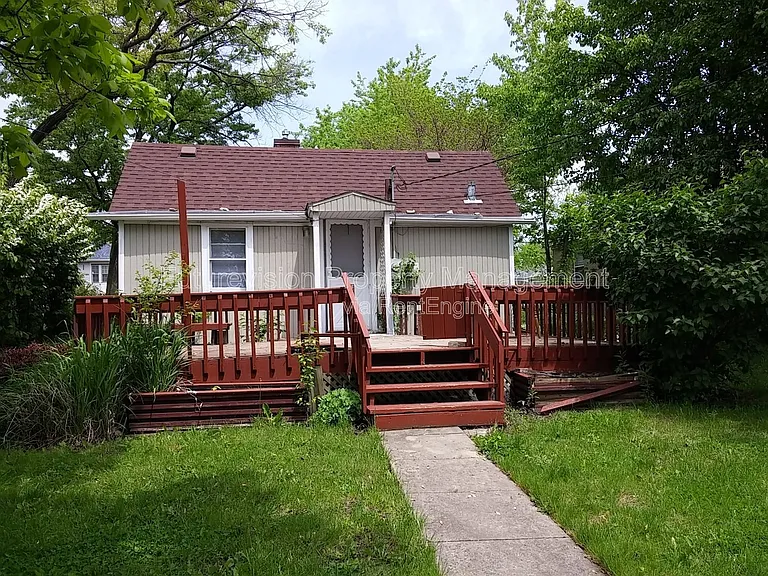 1704 Belleview Ave — Photo 4