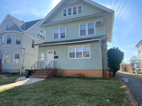 134-136 Murray St, Elizabeth City, NJ 07202