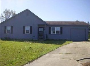 1011 Ridgecrest Ln, Jacksonville, NC 28546