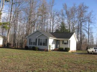 4448 Fairland Ct, Burlington, NC 27215